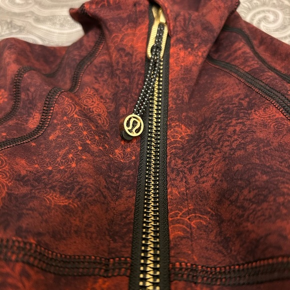 Jacket nwot lululemon Chinese red lunar new year define 4 - Picture 4 of 6
